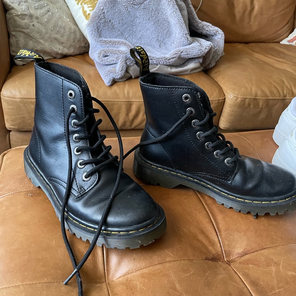 Dr. Martens Luana